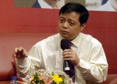 南存輝:轉型升級要主動擁抱互聯網思維