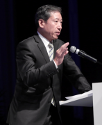 電池百人會(huì)副理事長：深圳雄韜電源張華農(nóng)