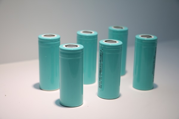 屢生變故!10家上市公司跨界新能源遇阻原因探析