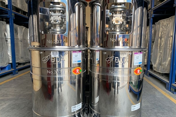 【電解液周報】這一六氟磷酸鋰生產商終止上交所主板IPO！八億時空子公司年產10萬噸電解液項目迎新動態