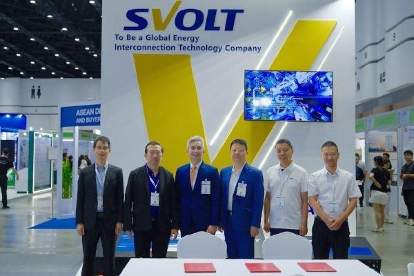 直擊東南亞市場痛點！蜂巢能源攜新一代儲能產品亮相泰國ASEW展