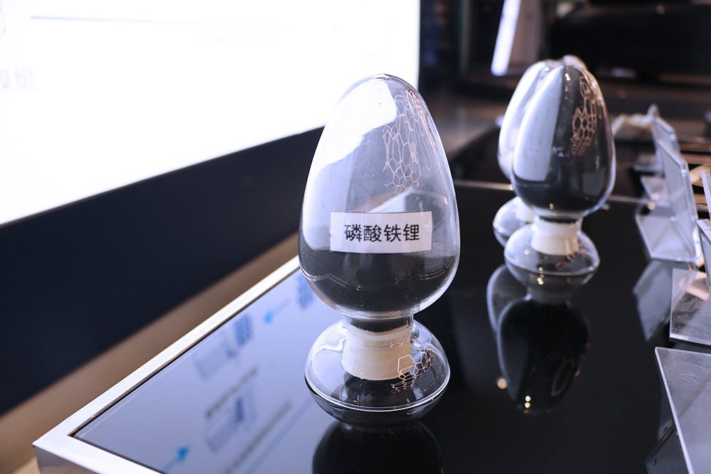 減產(chǎn)風(fēng)暴突襲！磷酸鐵鋰龍頭聯(lián)手停產(chǎn)檢修，價(jià)格保衛(wèi)戰(zhàn)全面打響！