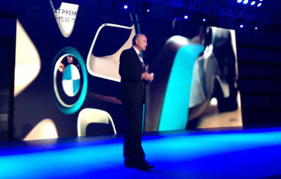 寶馬中國(guó)BMW i及電動(dòng)汽車發(fā)展總監(jiān)Mr. Qunther Quest介紹BMW ActiveE中國(guó)項(xiàng)目