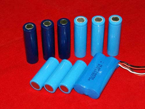 移動(dòng)電源自燃爆炸?看移動(dòng)電源里的那些貓膩 移動(dòng)電源自燃爆炸?看移動(dòng)電源里的那些貓膩