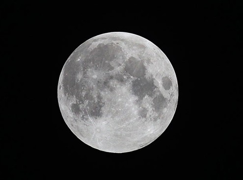 日本擬圍繞月球搭建太陽能板 應(yīng)對全球能源危機