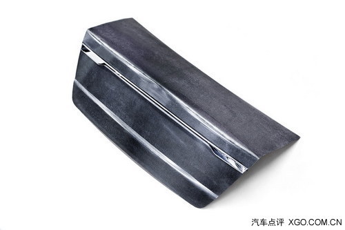 電池夾在車門中 沃爾沃新電池技術發布