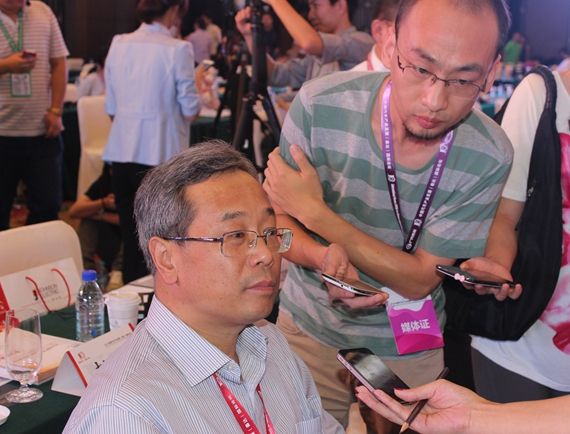 國(guó)務(wù)院發(fā)展研究中心產(chǎn)業(yè)經(jīng)濟(jì)研究部部長(zhǎng)趙昌文