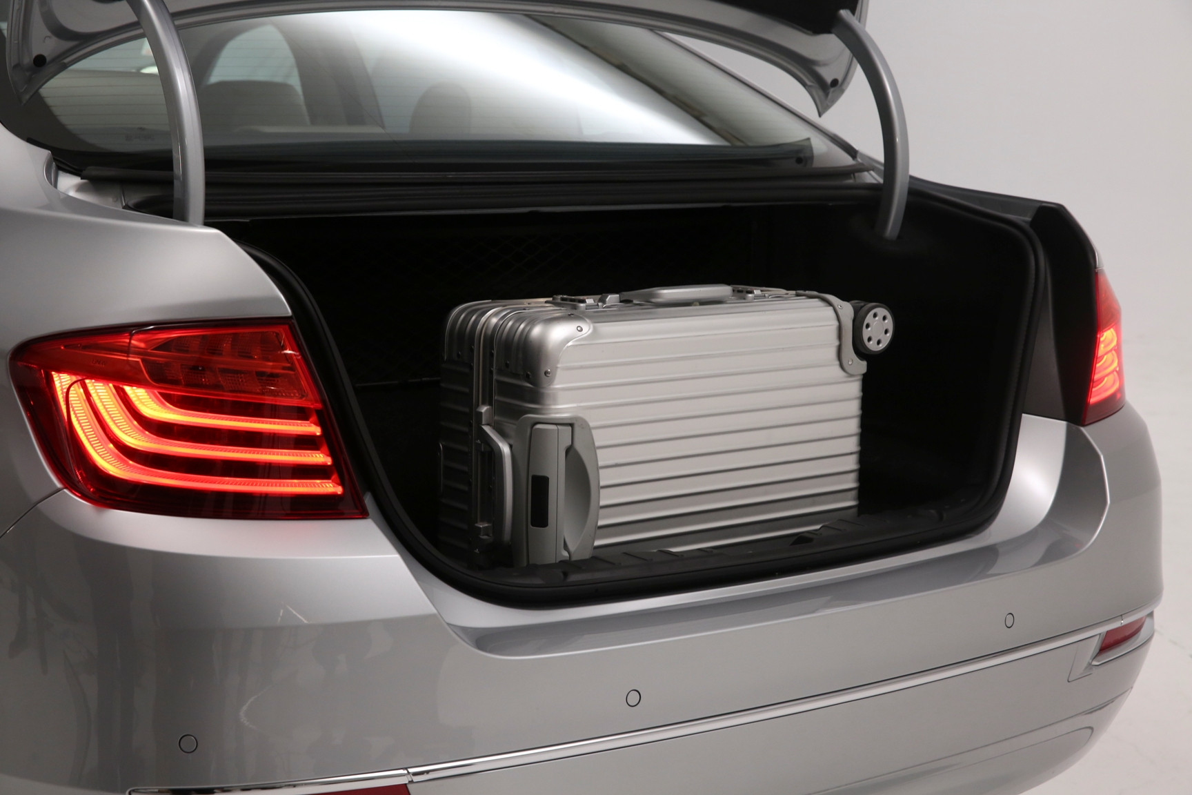 寶馬530Le插電式混合動力車 15日晚將上市