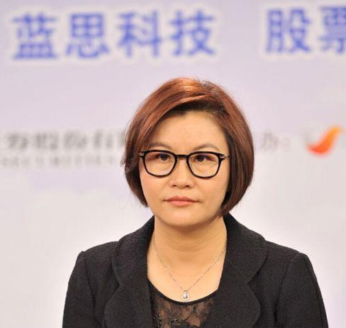 “蘋果”背后的女人 藍(lán)思科技董事長(zhǎng)周群飛成中國(guó)女首富