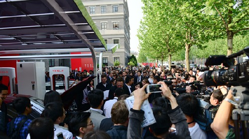 “黃牛黨”這樣坑了特斯拉:像炒蘋果手機那樣囤貨甩貨