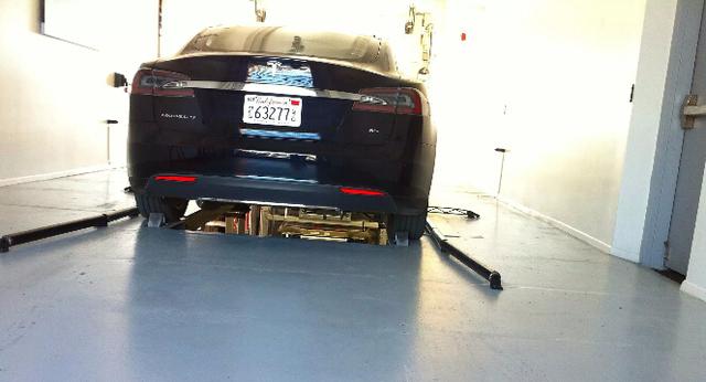 特斯拉為何取消90秒換電技術(shù)的推行? 特斯拉為何取消90秒換電技術(shù)的推行?