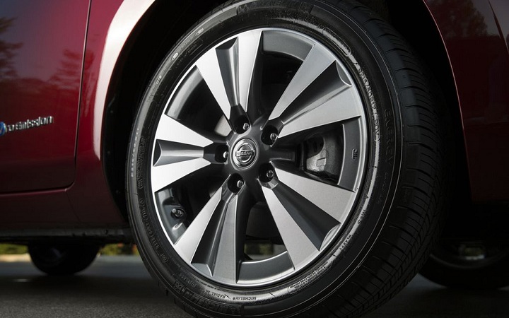 全球賣得最好的電動車 日產LEAF推出新車款電池容量達30kWh 全球賣得最好的電動車 日產LEAF推出新車款電池容量達30kWh