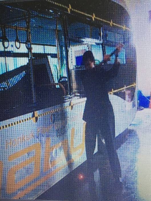 電動(dòng)客車輕量化、高強(qiáng)度和安全性獲得重大突破