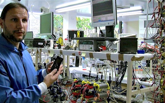 撒尿500ml充電3小時(shí) 尿液電池已經(jīng)問(wèn)世