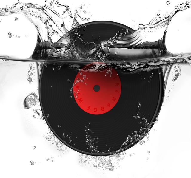 小米側目？南孚電池推出高性價比防水無線充電器