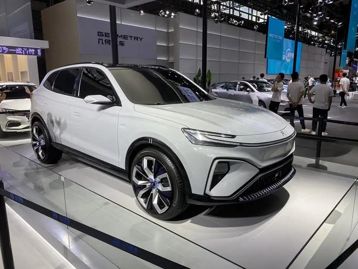 榮威MARVEL-R亮相!5G技術+L3自動駕駛 8月首發上市 榮威MARVEL-R亮相!5G技術+L3自動駕駛 8月首發上市