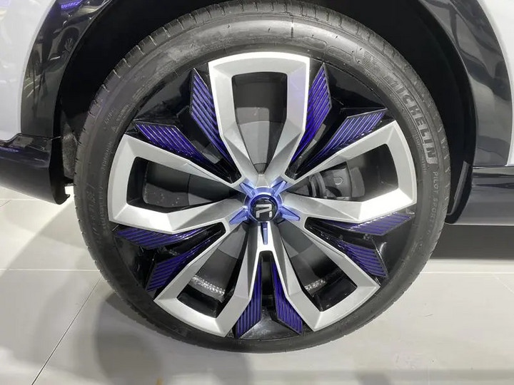 榮威MARVEL-R亮相!5G技術+L3自動駕駛 8月首發上市 榮威MARVEL-R亮相!5G技術+L3自動駕駛 8月首發上市