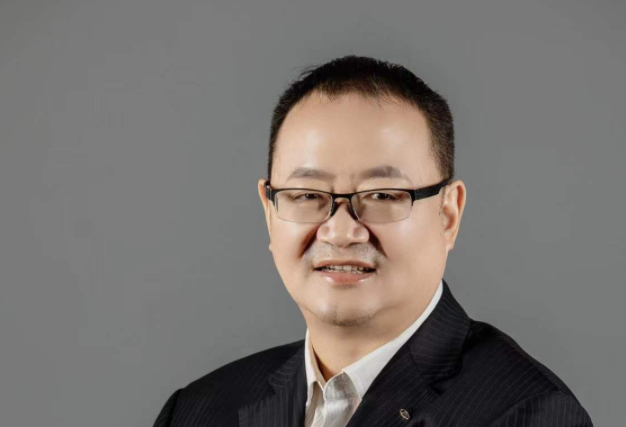 安瓦新能源高立新：值此新春來(lái)臨之際向大家致以最真誠(chéng)的祝福