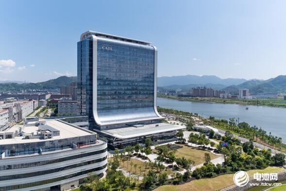 “鋰礦返利”折射動(dòng)力電池市場(chǎng)波詭云譎 直擊行業(yè)盈利難核心痛點(diǎn)