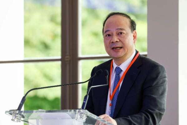 寧德時代曾毓群兩會提交四份提案 聚焦中國電池企業出海等