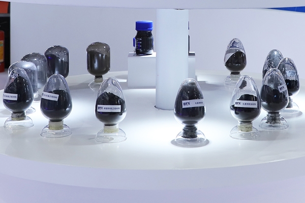 負極材料出貨量TOP15出爐：這一企業一騎絕塵