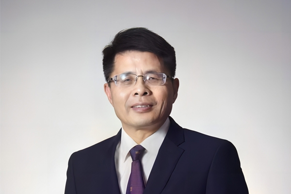 勝華新材郭天明：新的一年將無懼風雨，砥礪前行！