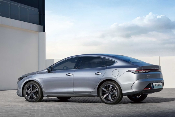 乘聯(lián)會：2月新能源乘用車批發(fā)44.7萬輛 零售38.8萬輛