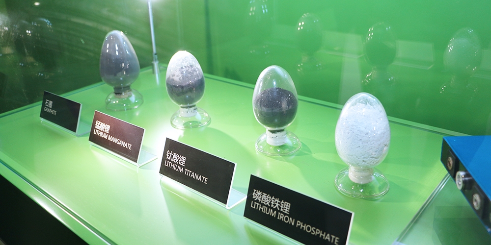 上游減產(chǎn)保價(jià),下游以價(jià)換量,電池材料向上還是向下?