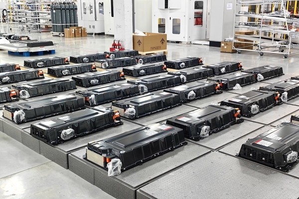 國家發(fā)改委:全球電動(dòng)汽車增量還有巨大提升空間 前10家動(dòng)力電池公司有6家中企