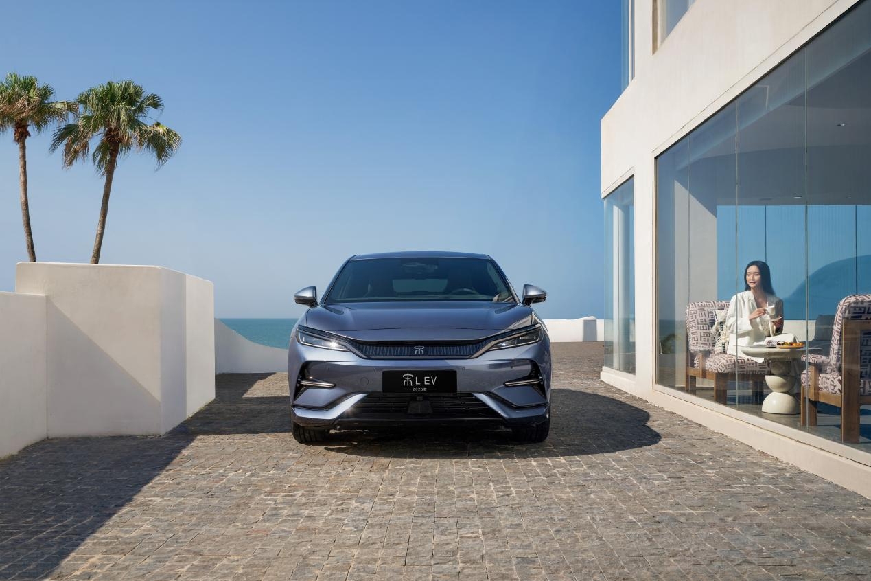 獵裝市場太卷了!增配不加價!2025款宋L EV 18.98萬元起