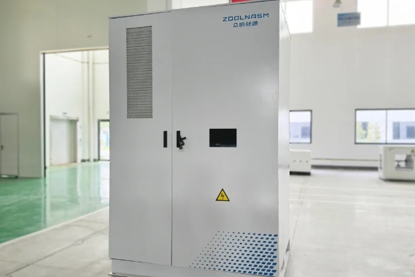 攜手安之孚 眾鈉能源推進1000套鈉/鋰電工商業標準儲能柜投放