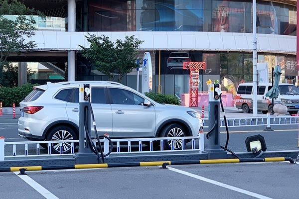 國家統(tǒng)計局:2024年末全國民用新能源車保有量3140萬輛