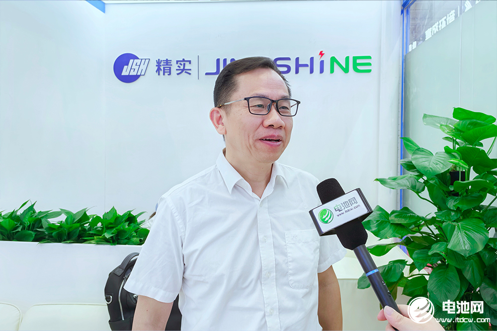 精實機電董事長黃劍波 精實機電董事長黃劍波