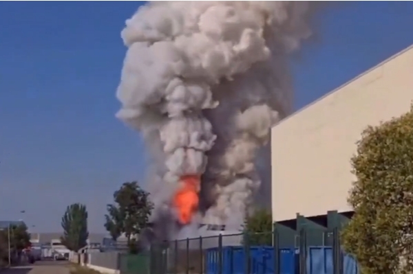 三天仍未撲滅！年內多工廠起火，這一千億級鋰電細分市場監管收緊！