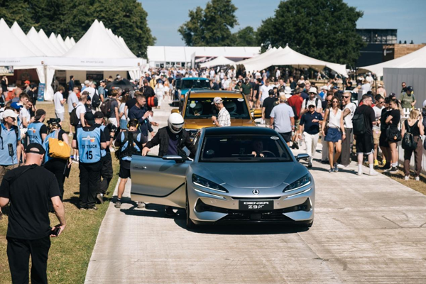 豹5首次海外動(dòng)態(tài)展示!比亞迪攜三款車(chē)型再戰(zhàn)古德伍德 豹5首次海外動(dòng)態(tài)展示!比亞迪攜三款車(chē)型再戰(zhàn)古德伍德