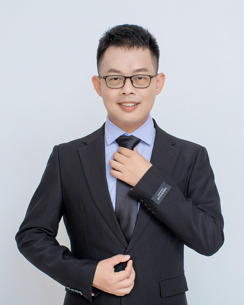 新加坡南洋理工大學博士夏華榮