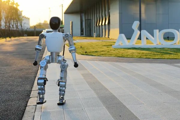 近5億！人形機器人公司松延動力一月內完成兩輪融資