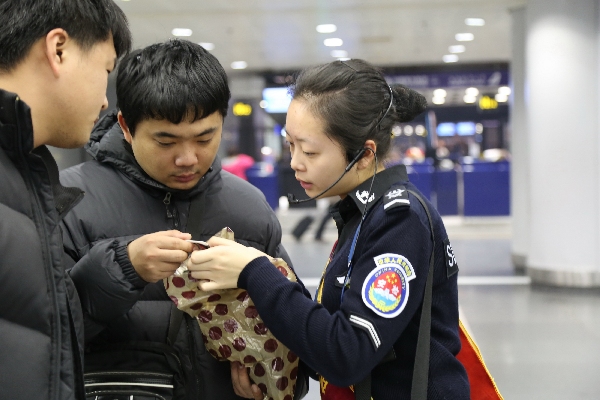 首都機場春運扣留百余移動電源 超標(biāo)品種無法托運