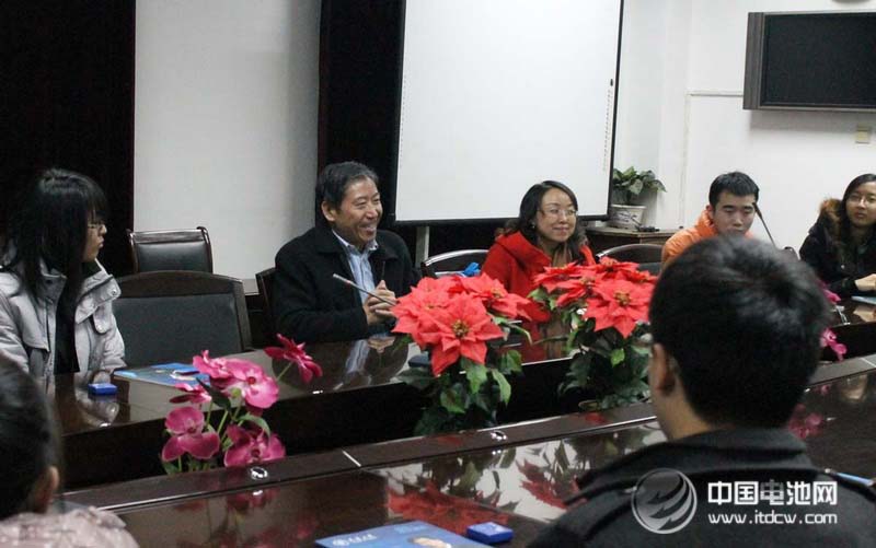 鉛酸電池2013年產量同比增17%高于鋰電池 被指有水份