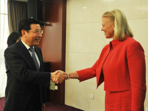 苗圩會見美國IBM公司董事長、總裁羅睿蘭