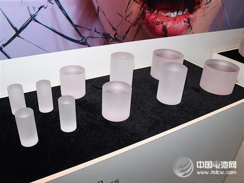 蘋果手機選藍寶石玻璃的心思：康寧你不懂？