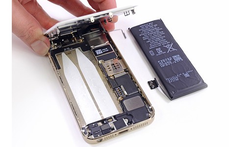 蘋果iPhone6挑戰大屏超薄 電池比iPhone5s薄1/3
