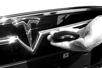 中國特斯拉首批擁有者汪東風：開上特斯拉被人追著拍