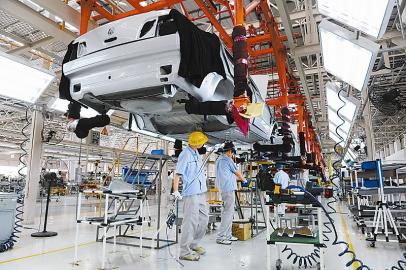 四城市集體表態：不設新能源車地方目錄