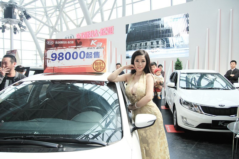 比亞迪“杠上”特斯拉：誰將贏得中國市場？