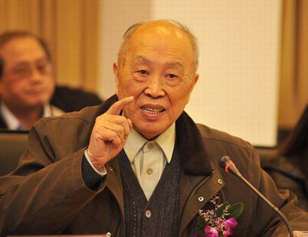 楊裕生：混合動(dòng)力車(chē)是過(guò)渡階段的理想選擇嗎？