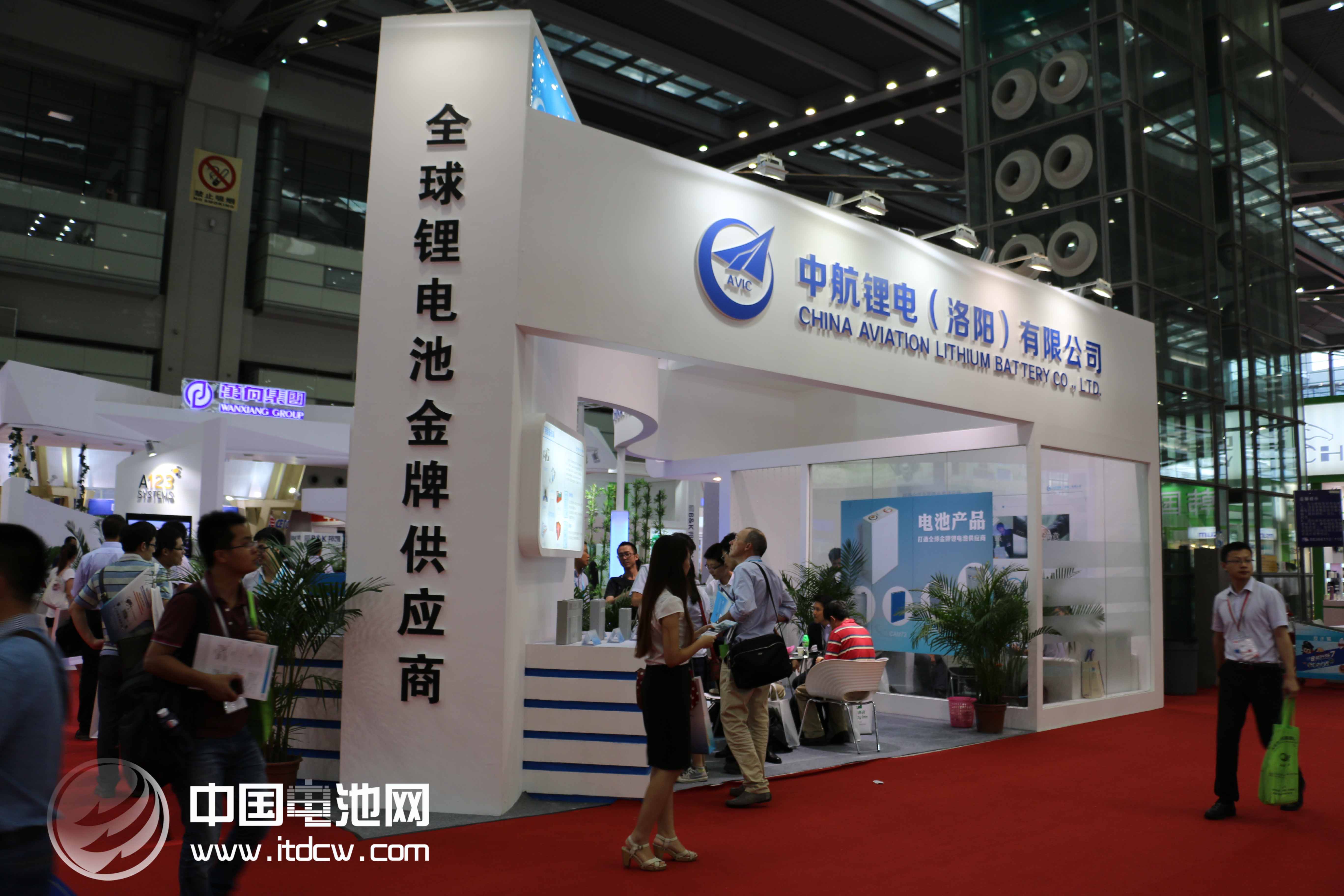 鋰電池概念遇多重利好 行業整合大戲已揭幕