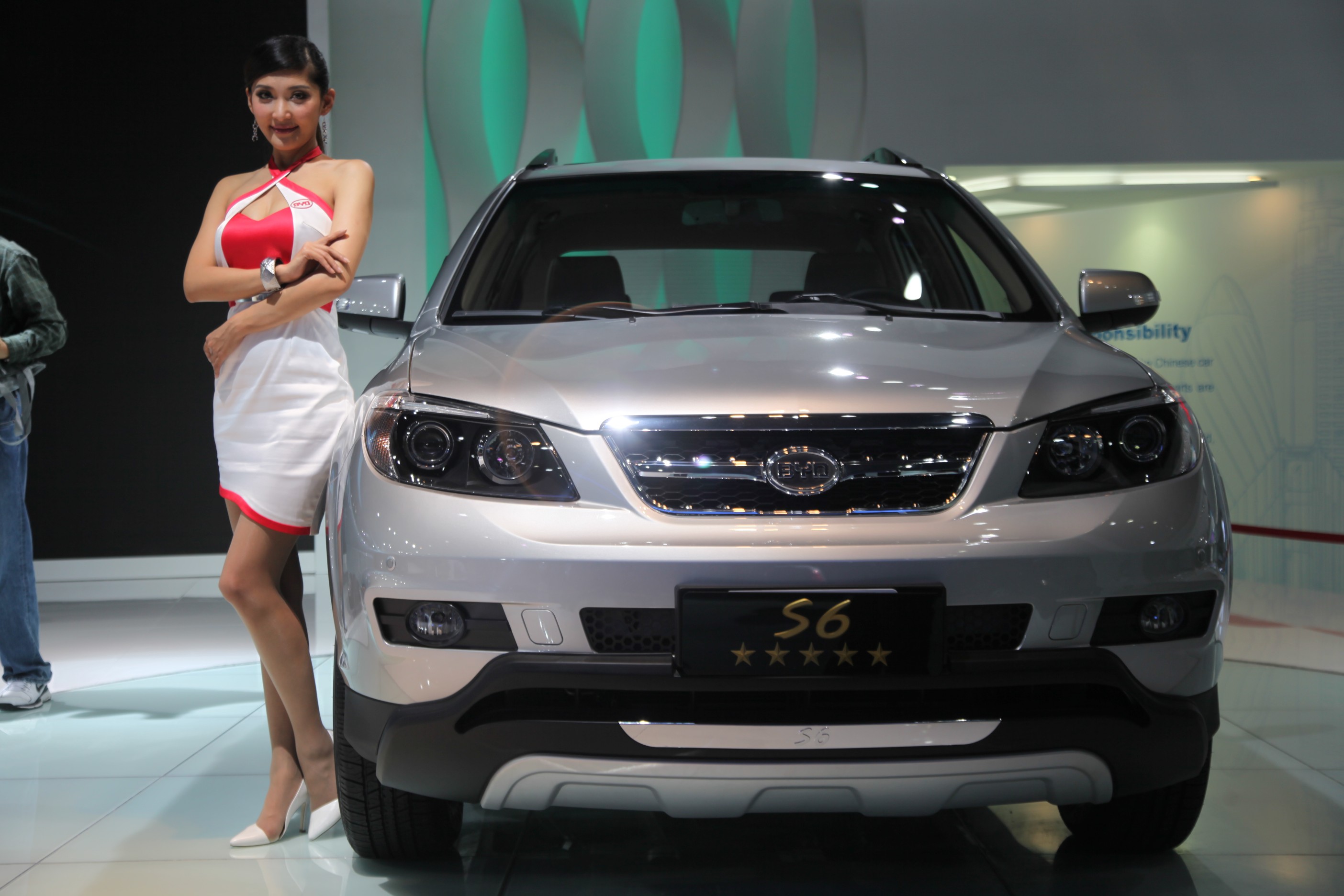 比亞迪秦6月銷(xiāo)量再次破千 上半年新能源車(chē)?yán)塾?jì)銷(xiāo)售6748輛