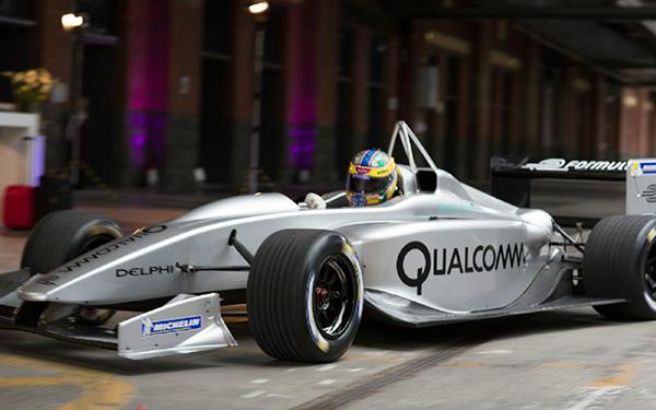 沈磊:電動(dòng)汽車無線充電安全性是第一 沈磊:電動(dòng)汽車無線充電安全性是第一