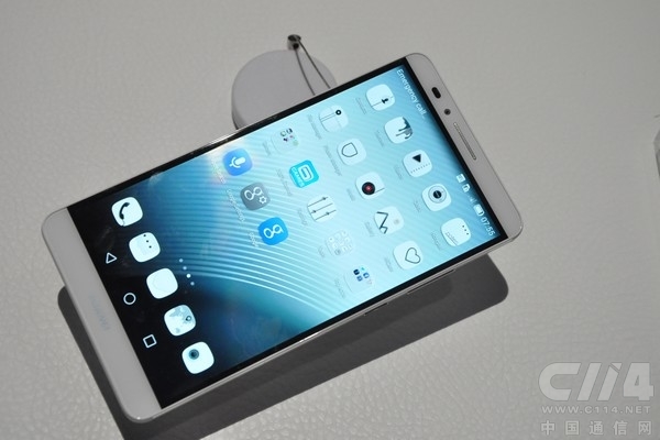 華為余承東:智能機份額三年內沖二 不做“Me Too”贏在未來 華為余承東:智能機份額三年內沖二 不做“Me Too”贏在未來